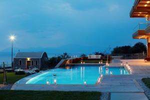 The swimming pool at or close to Armonia Luxury Villa