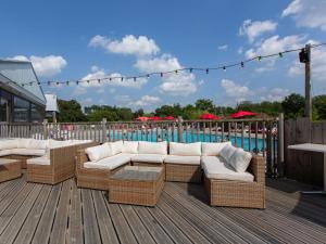 Gallery image of Domaine Résidentiel de Plein Air L'Île d'Offard in Saumur