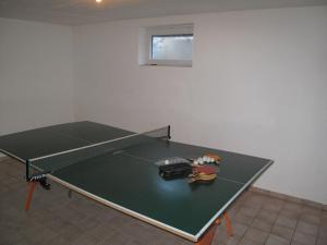 Lauatennis majutusasutuses Holiday Home Anger by Interhome või selle läheduses