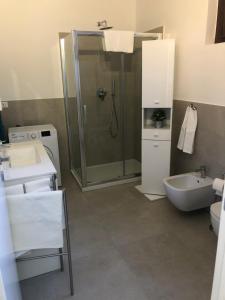 A bathroom at Music House - Carozzi Apartments