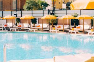 Bazén v ubytování Marina Resort Benidorm - The Original Benidorm Vibe nebo v jeho okolí