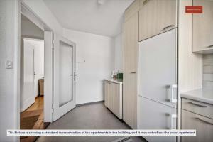 Küche/Küchenzeile in der Unterkunft Simple and Cozy Flat in Zurich