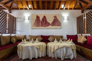 Posezení v ubytování Hotel Le Grand Imilchil
