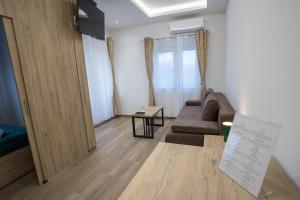Ruang duduk di M Corner
