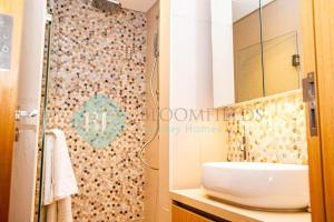ห้องน้ำของ Bloomfields Mayan 3br Beach Access Yas Island +13 ภาพ