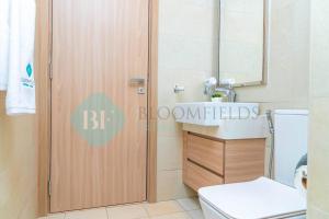 Koupelna v ubytování Bloomfields 1br Azizi Gardens Meydan + 18 fotografií