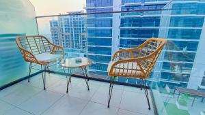 Balkón nebo terasa v ubytování Bloomfields Fantastic Stu Azizi Riviera Meydan