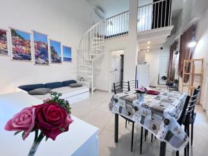 Χώρος καθιστικού στο 8 Lofts - Apartments - 2