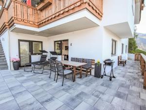 A balcony or terrace at Apartment Dengg by Interhome