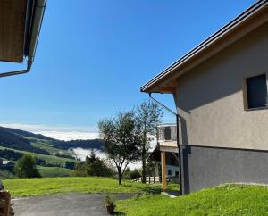 a house with a view of the mountains at Gasthof Messnerwirt, Diex in Diex