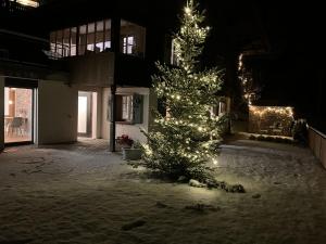 Fotografie z fotogalerie ubytování Apartment Lohnerblick by Interhome v destinaci Adelboden