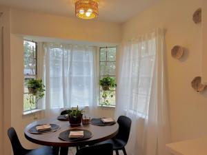 孔洛King Bed Suite in Conroe , Garage Available的相册照片