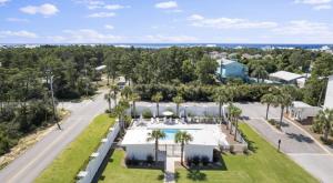 Bassein majutusasutuses The Richest Peasant at Inlet Beach või selle lähedal