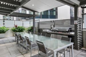 Imagen de la galería de Best Value 2Beds Apt at CBD with Pool Gym Carpark, en Brisbane