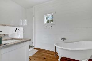 Φωτογραφία από το άλμπουμ του Das Sweet Peach - Fire Pit & Close to Main St σε Fredericksburg +30 φωτογραφίες