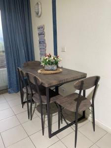 Mynd úr myndasafni af Loft in Siwar-Zouk- 2 minutes from hotel Le Royal-Dbayeh- by car í Makhāḑat Nahr al Kalb