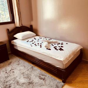 Postel nebo postele na pokoji v ubytování Hotel nabil + 37 fotografií