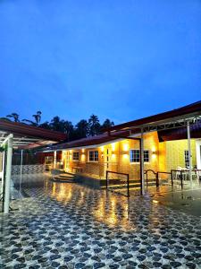 Het gebouw waarin het appartement zich bevindt +39 foto's