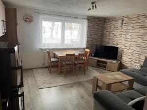TV a/nebo společenská místnost v ubytování A&A Apartmany