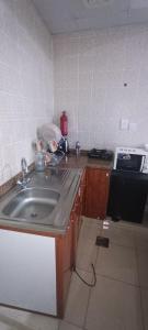 Kuchyň nebo kuchyňský kout v ubytování Daily basis furnished studio flat