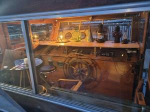 Fotografie z fotogalerie ubytování Péniche de charme avec jacuzzi sur canal du midi v destinaci Toulouse