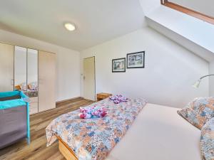 Postel nebo postele na pokoji v ubytování Holiday Home Stárkov by Interhome