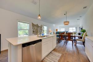 Fotografie z fotogalerie ubytování Home Near Flagler Beach, Daytona, Parks and More! v destinaci Flagler Beach