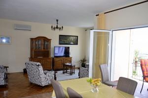 TV/Unterhaltungsangebot in der Unterkunft Apartments Zdravko