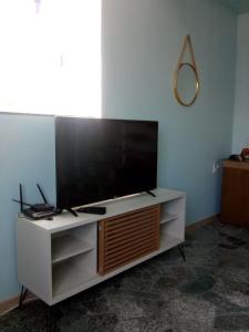 Μια τηλεόραση ή/και κέντρο ψυχαγωγίας στο Jardim dos Sonhos