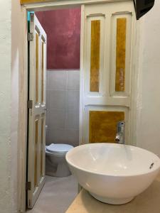 Koupelna v ubytování La Casa del Kéej Hostel