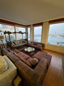 Posezení v ubytování Royal Nile view 2BR