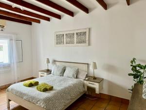 En eller flere senge i et værelse på Villa Piedra + 23 billeder