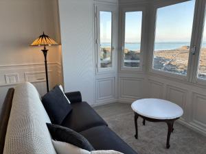 Posezení v ubytování Villa XIXe Vue mer