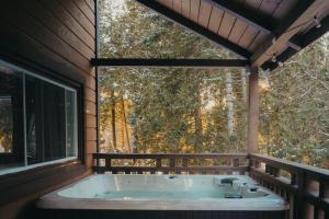 Φωτογραφία από το άλμπουμ του Chalet Ruby Rouge σε Chertsey +60 φωτογραφίες