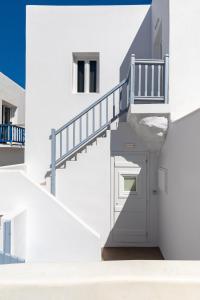 Gambar di galeri bagi Jacuzzi Suite by Divalproperties-Mykonos di Megali Ammos