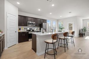 Кухня или кухненски бокс в New Build in Prime Location Close to UNT TWU and DT Denton