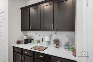 Кухня или кухненски бокс в New Build in Prime Location Close to UNT TWU and DT Denton