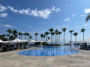 Bazén v ubytování BNAYAR Tortugas 38, con acceso al Club de Playa nebo v jeho okolí