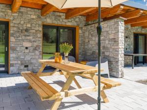 Patio alebo iná vonkajšia časť ubytovania FIIF Pinzgau
