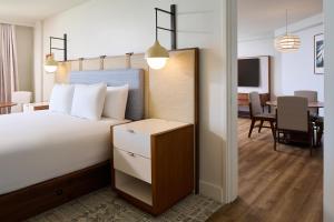 Postel nebo postele na pokoji v ubytování Hyatt Regency Waikiki Beach Resort & Spa