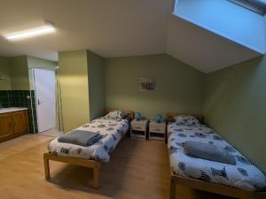 Fotografie z fotogalerie ubytování Gîte charmant au cœur du Parc national de forêts, idéal pour familles, proche des sentiers - FR-1-611A-5 v destinaci Faverolles