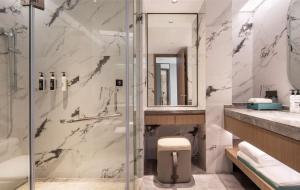 Phòng tắm tại New Century Mansion Hotel Jiaxing Zhongyuan Nanhu Avenue