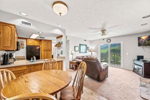 Køkken eller tekøkken på Mountain Majesty