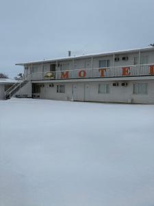 Sunrise Motel v zimě
