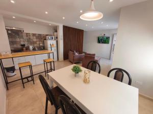 Køkken eller tekøkken på Departamento Bellamar II + 10 billeder