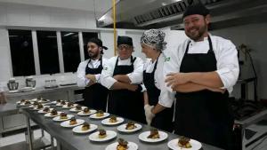 Imagem da galeria de El Farol Bistrô e Pousada em Fortim mais 24 fotografias