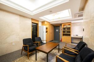 Kuchyň nebo kuchyňský kout v ubytování Hotel Artheim + 36 fotografií