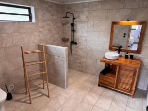 Koupelna v ubytování La VillaGeoise + 4 fotografie