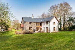 Zahrada ubytování Luxury 4 bed holiday home in Sheen Falls Kenmare