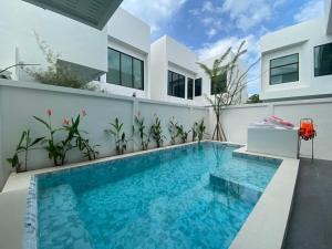 Πισίνα στο ή κοντά στο H1-2 Hidden Space Private Pool Villa-บางแสน